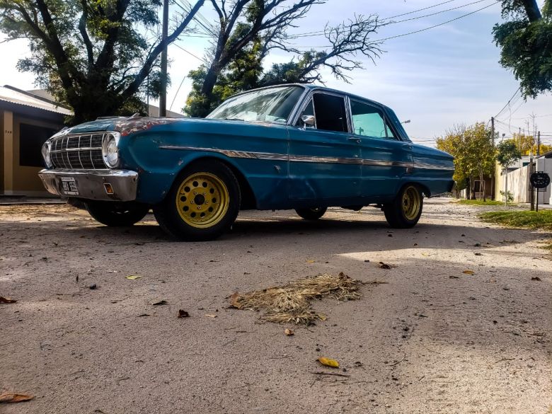 Aniversario de la venta del primer Ford Falcon en Argentina 