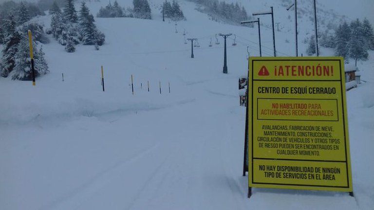 Se produjo una avalancha en el Cerro Catedral de Bariloche y murió el jefe de patrulla