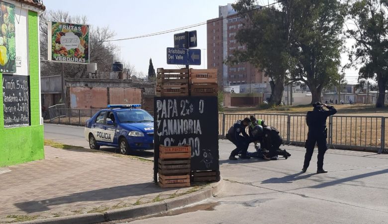 Dos vecinos del barrio Santa Rosa quisieron huir del aislamiento 