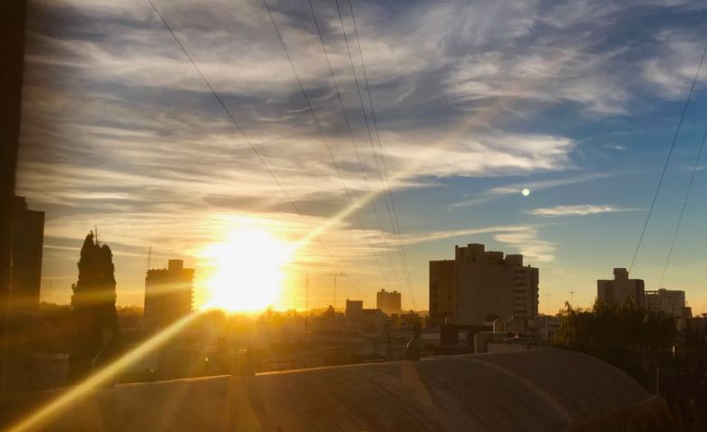 Cielo despejado y viento norte para un agosto muy seco 