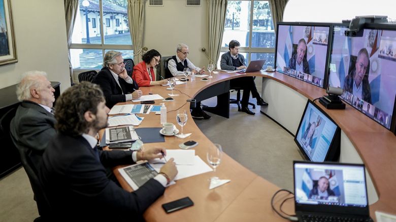 Alberto Fernández analizará la situación sanitaria con los gobernadores