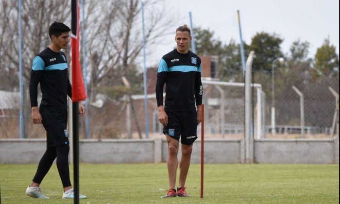 Estudiantes continuará entrenando durante la fase 1