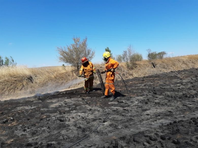 Grave incendio en la zona rural de Gigena