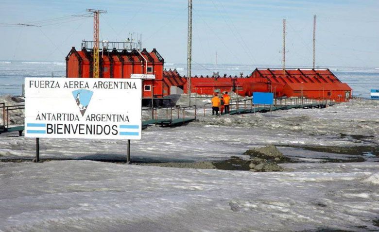 El día que Radio Río Cuarto transmitió desde la Antártida