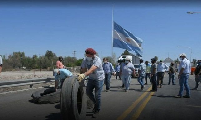 El corte de rutas en los accesos a San Luis es por tiempo indeterminado