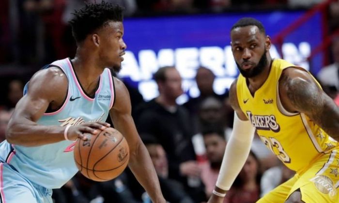  Los Angeles Lakers logró un triunfo  holgado ante Miami Heat en la primera final