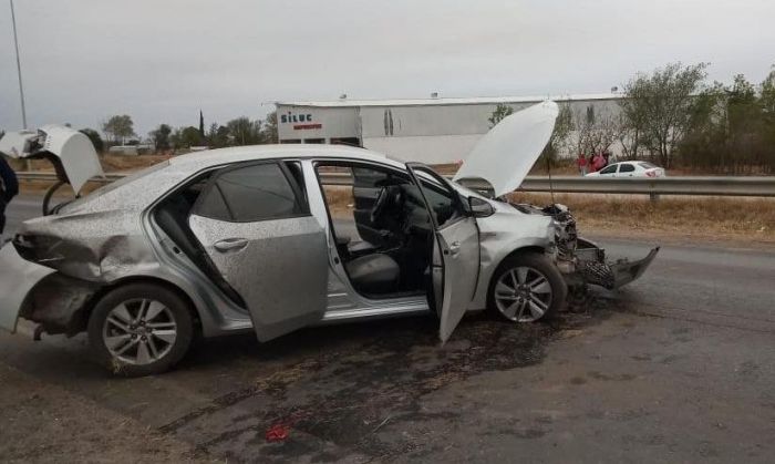 Un hombre chocó su auto contra un guardarraíl de la rotonda de Tejerina y ruta A005