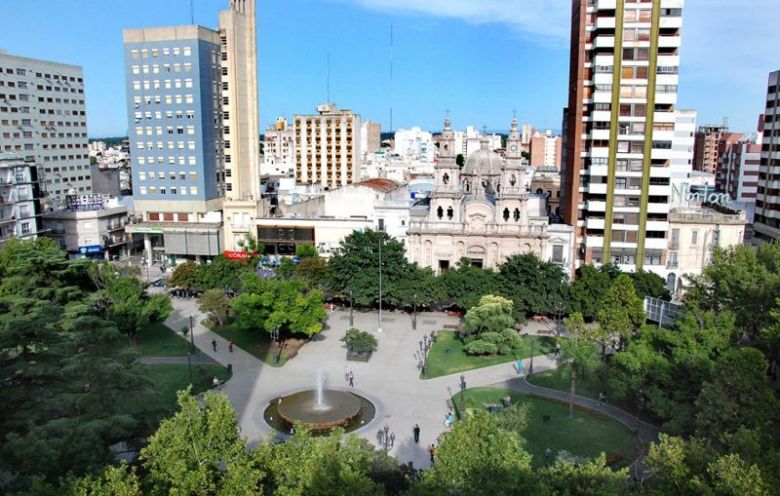 Aseguran que ya se observa un descenso en la curva de contagios en la ciudad