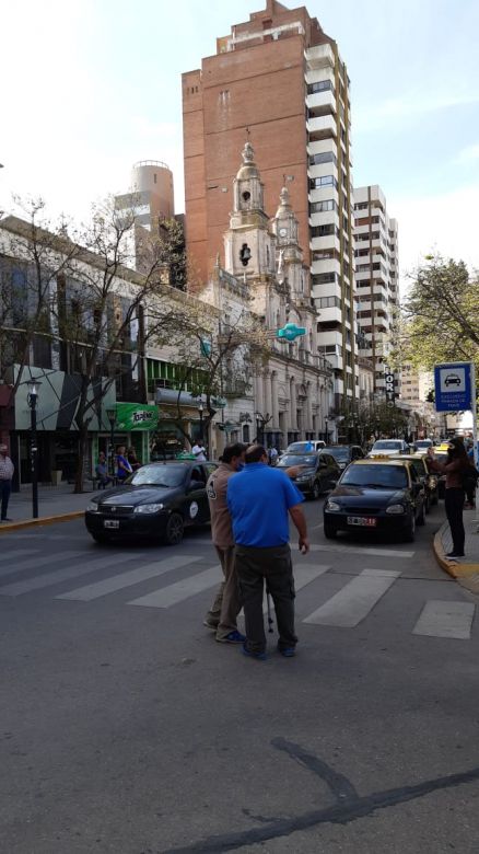 Ruidosa y numerosa protesta contra el gobierno