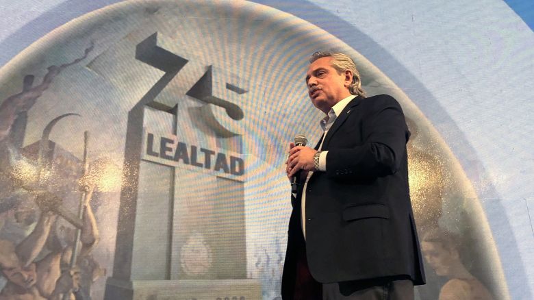 Día de la Lealtad: Fernández apeló a "la unidad de todos para superar la crisis de la pandemia"