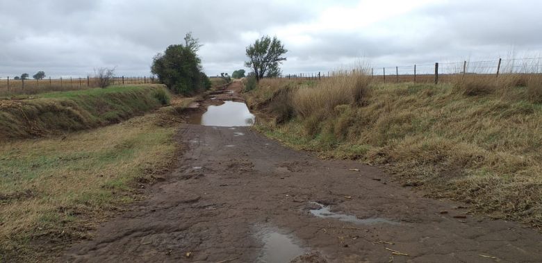 Imágenes impactantes de cómo afectó la lluvia a los caminos rurales  