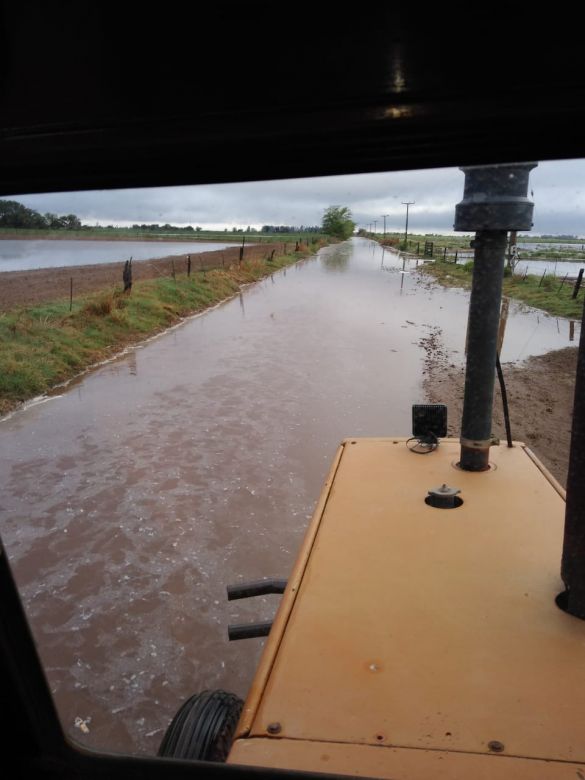 Imágenes impactantes de cómo afectó la lluvia a los caminos rurales  