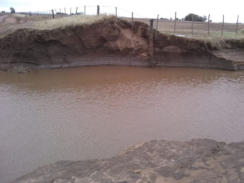 Imágenes impactantes de cómo afectó la lluvia a los caminos rurales  