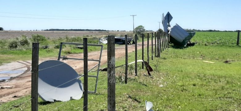 Una cola de tornado dañó la Escuela Rural Mariano Moreno de General Deheza