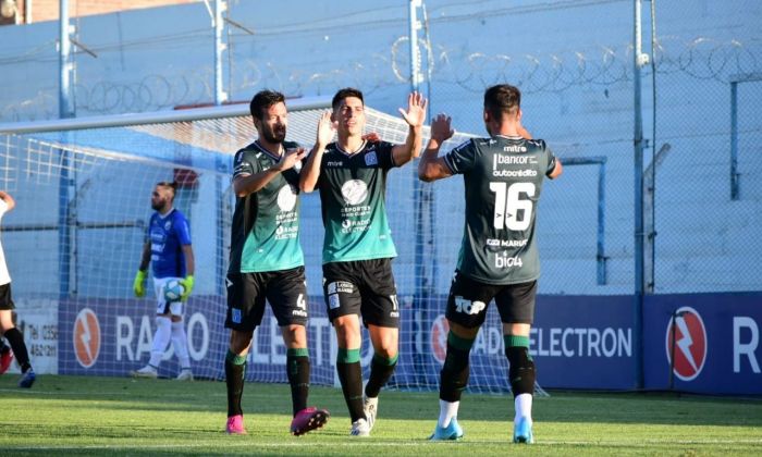 Primera victoria de Estudiantes en la pretemporada