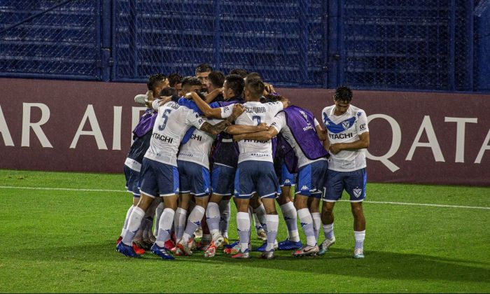 Triunfo de Vélez y derrota de Unión en la ida de octavos