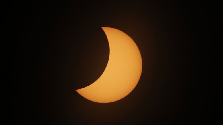 El eclipse solar brindó un espectáculo único en la Argentina y en Chile