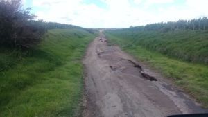 Llueve sobre mojado: Caminos rurales intransitables