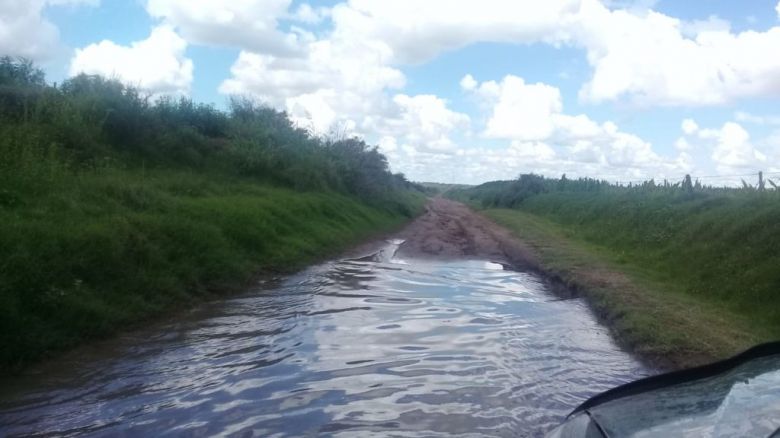 Llueve sobre mojado: Caminos rurales intransitables