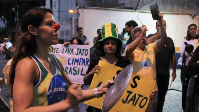 Cacerolazos contra Bolsonaro por el récord de 1.910 muertos en un día por coronavirus