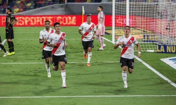 Goleó River y es campeón