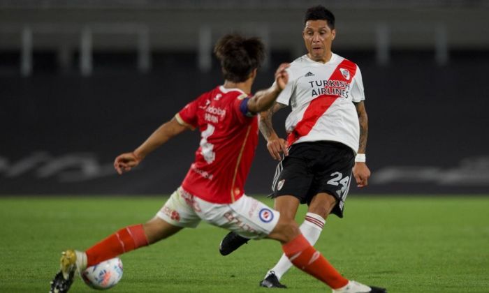 Argentinos le ganó a River en el final