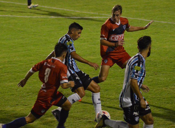 Quilmes y Tristán Suarez ganaron de visitante