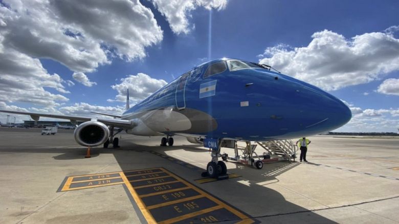 Parte hacia China un nuevo vuelo de Aerolíneas Argentinas para traer dosis de Sinopharm