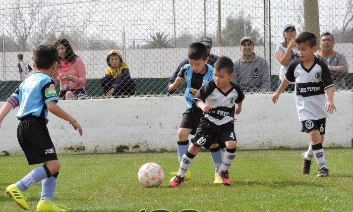 Comienza el fútbol infanto-juvenil