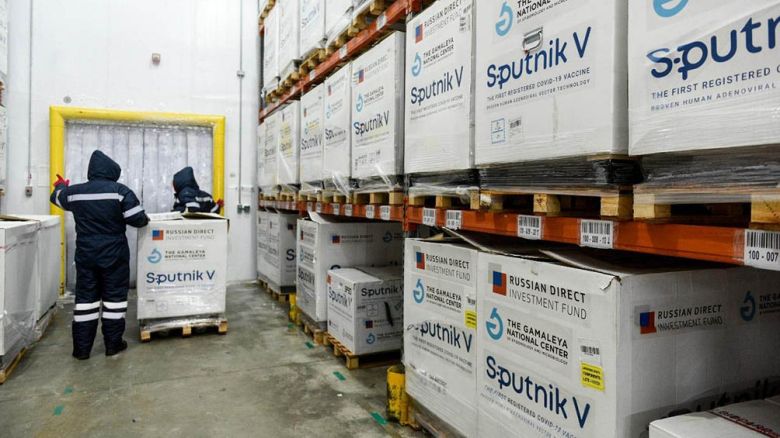 Más de 650 mil dosis de vacunas comienzan a ser distribuidas en todas las jurisdicciones del país