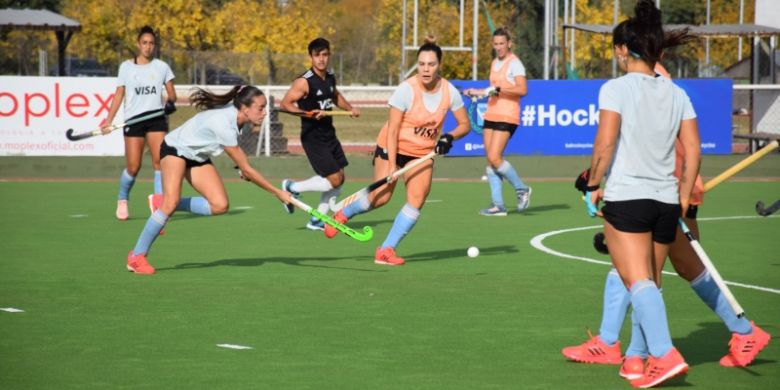 Las Leonas y los Leones entrenan en Córdoba