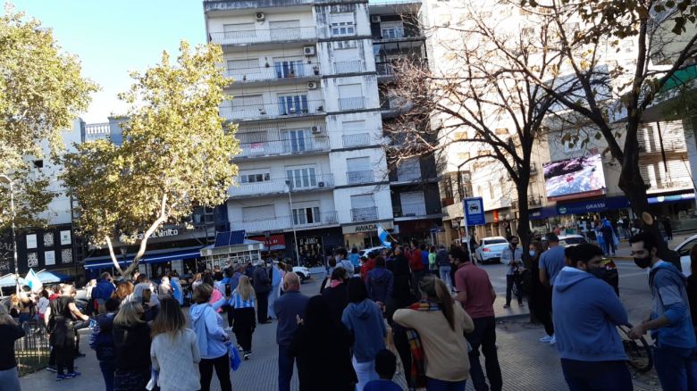 Riocuartenses se manifestaron en el centro de la ciudad contra la cuarentena