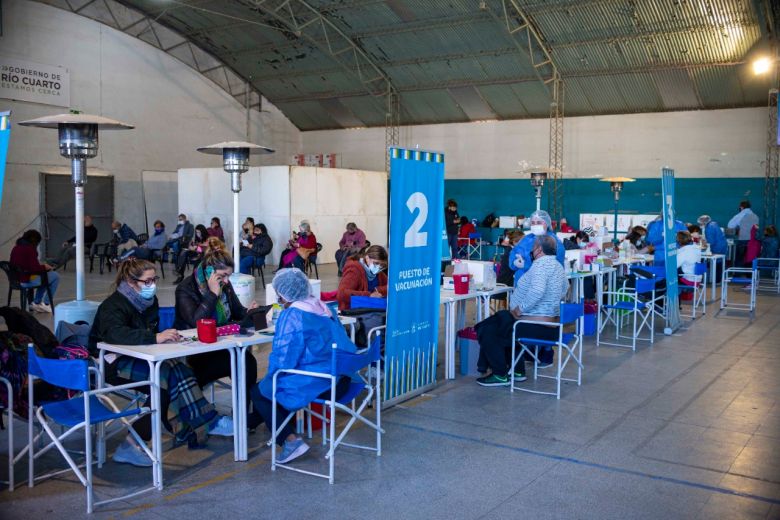 Durante esta semana se vacunarán más de 1.500 personas por día en Río Cuarto