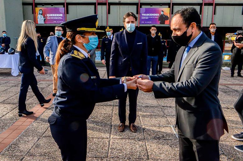 La Policía recibió 100 nuevas motocicletas para patrullaje