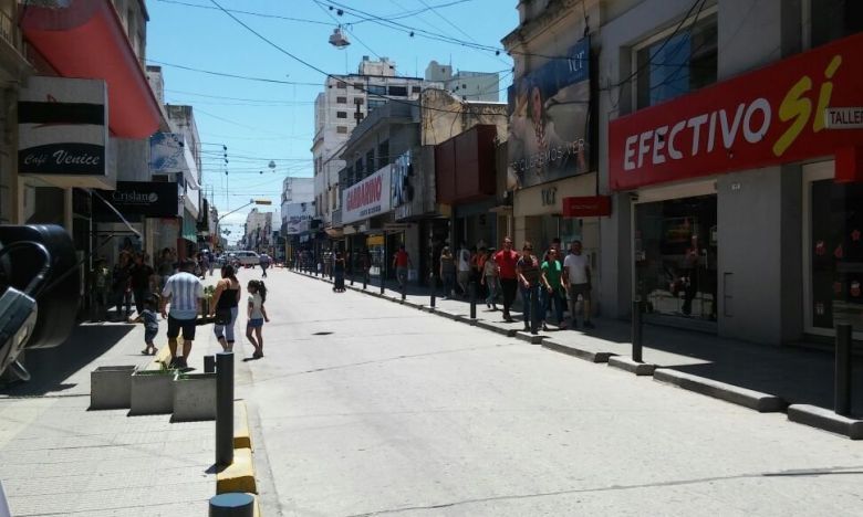 “El horario corrido sería admisible si los bancos y otras reparticiones públicas trabajan de igual modo”