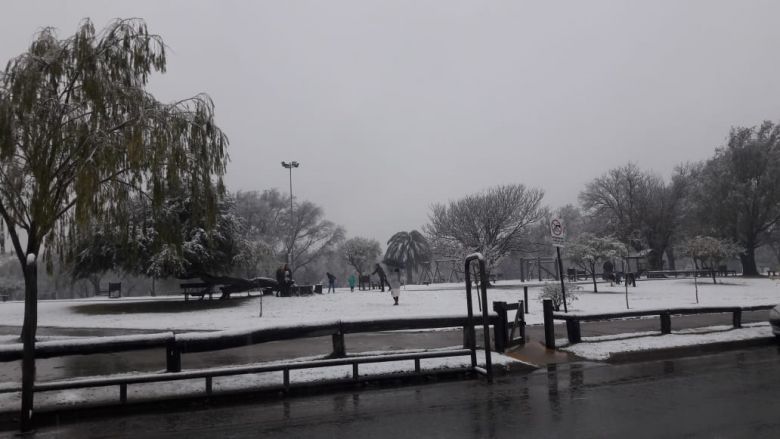 Después de 14 años nevó en Río Cuarto 