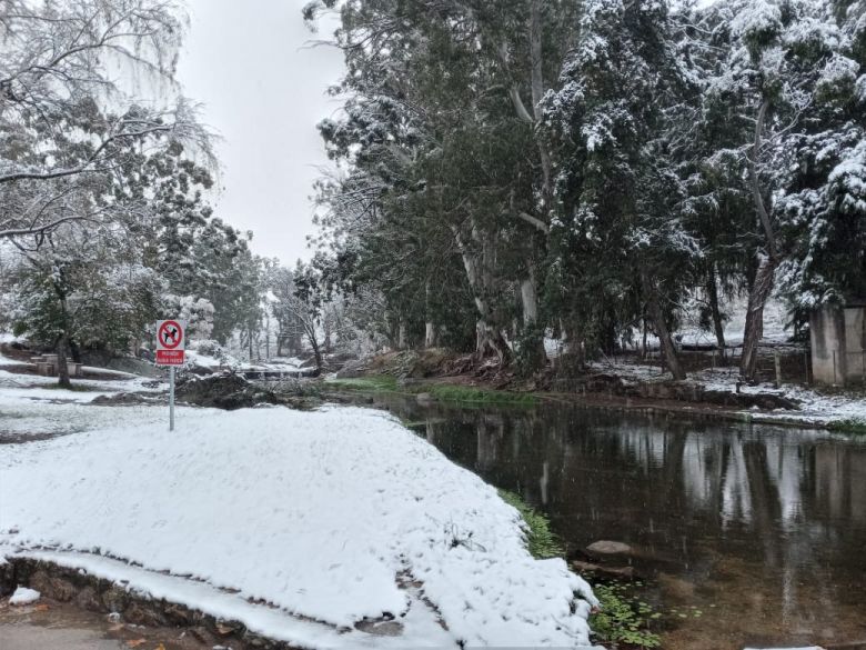 Después de 14 años nevó en Río Cuarto 