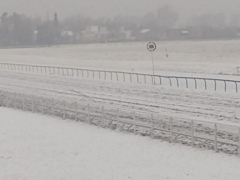 Después de 14 años nevó en Río Cuarto 