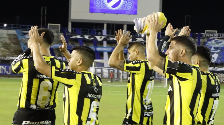 Almirante Brown llegó a la punta