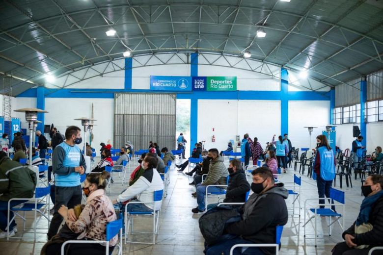 Vacunación: más de 2.1 millones de cordobeses cuentan con la primera dosis