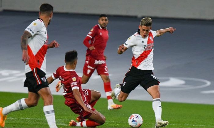 Huracán le robó un empate a River en el Monumental