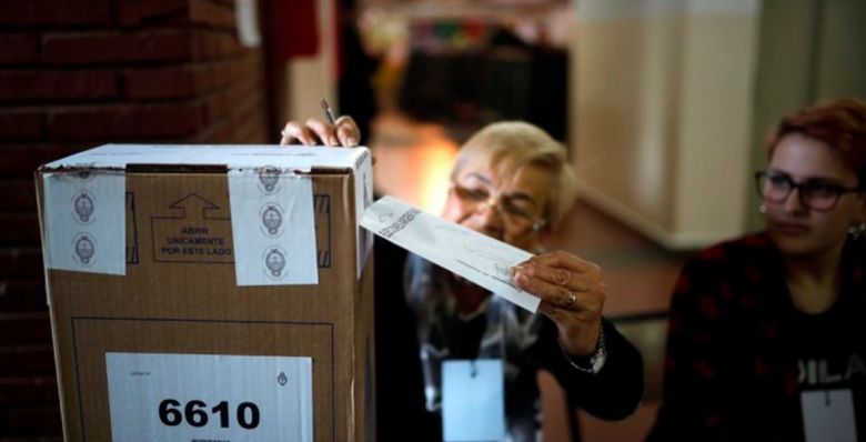 Las personas que tengan síntomas de coronavirus quedarán exceptuadas de votar en las elecciones legislativas