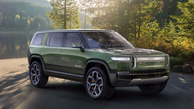 Cómo son los modelos de Rivian, los autos eléctricos que impulsa Amazon para competir con Tesla