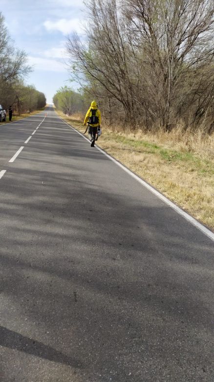 La brigada forestal Comechingones trabajó en fuego de banquinas