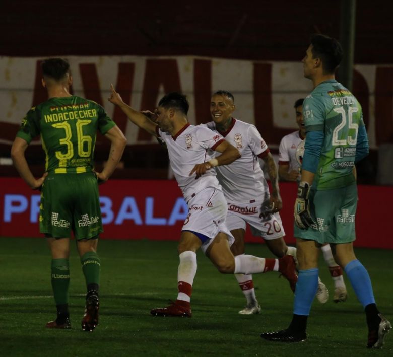 Huracán venció a Aldosivi