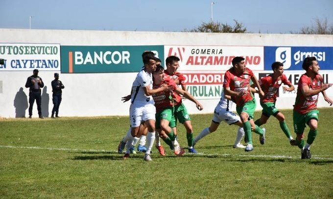  Toro y Juvenil aprovecharon el empate entre  Juventud y Atenas