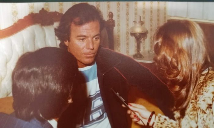 Mabel y sus recuerdos de entrevistas con Julio Iglesias y José Manuel De la Sota