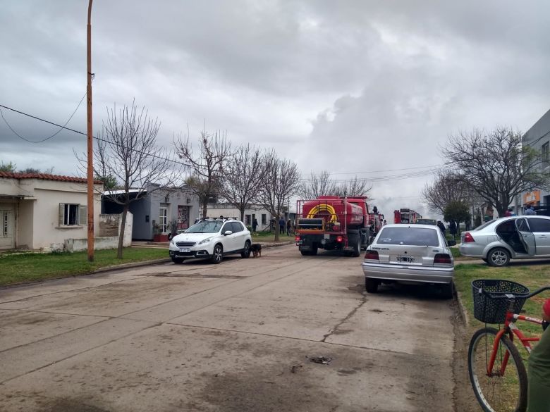 Dolor en Canals por la muerte de un niño en el incendio de su casa