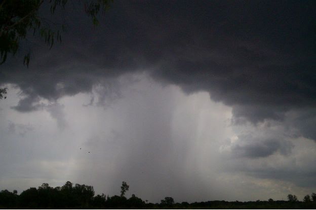 Miércoles de lluvia y mucho viento 