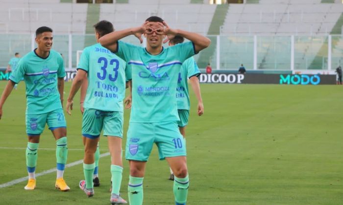 Godoy Cruz pasó por penales tras un partidazo